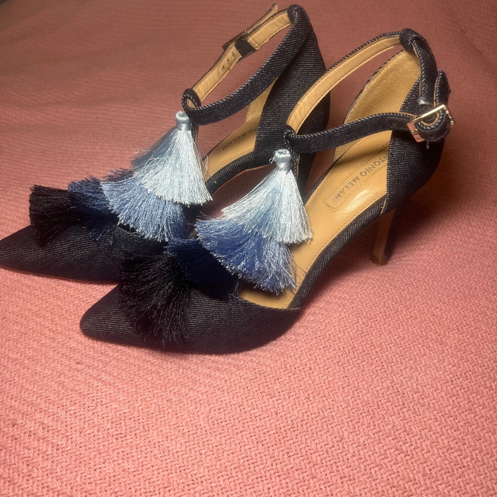Antonio Melani Denim Tassel Pumps Blue Ombre Tiered Pointed Toe Heels 5.5M - Picture 2 of 8